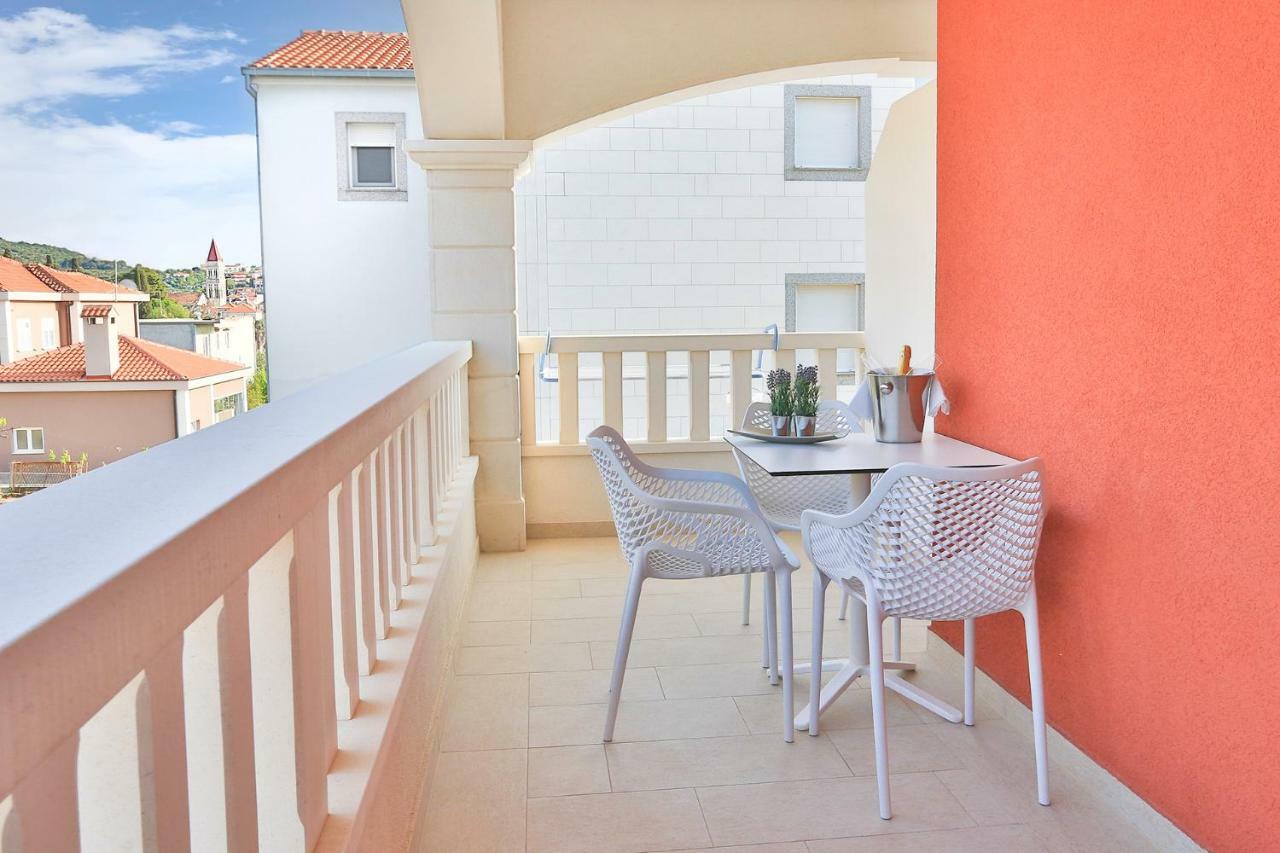Villa Apartments Art Trogir Exterior foto